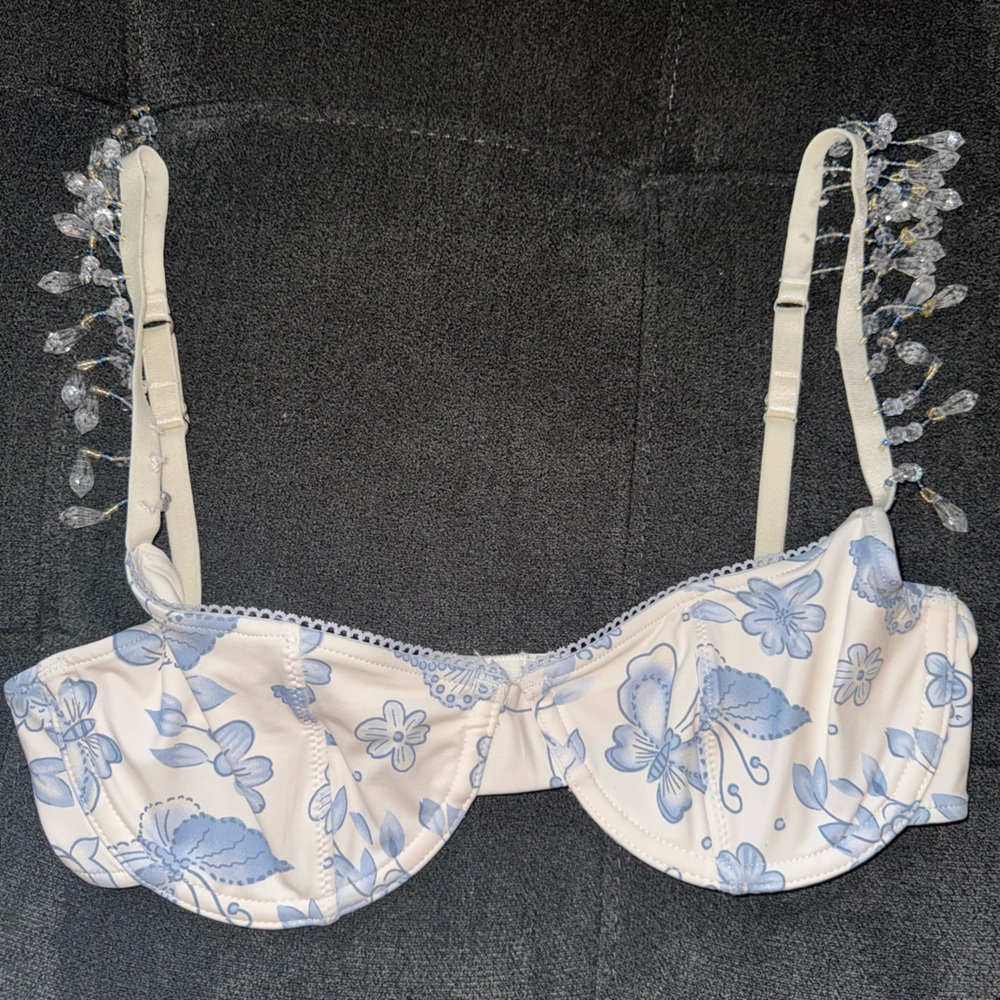 Frankie's Bikinis Set Blue and White Floral Top Sydney Sweeney collab